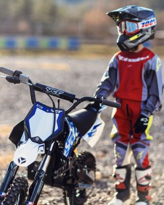 🏁 Užili jste si prázdniny naplno? Léto je skoro za námi a čeká vás škola nebo školka. 📚✏️ Ale než zase otevřete sešity a...